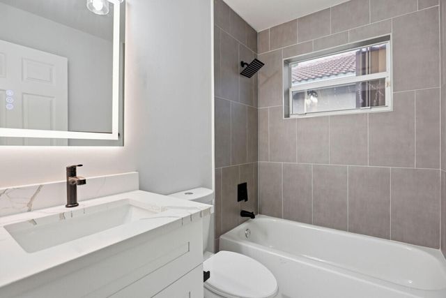 11709 Castellon Court, Boynton Beach, FL 33437