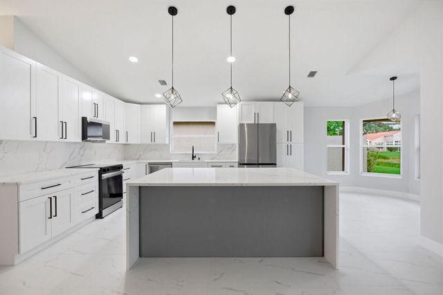 11709 Castellon Court, Boynton Beach, FL 33437