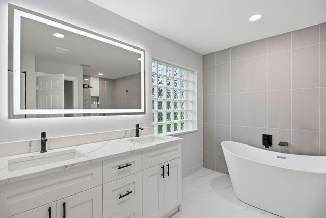 11709 Castellon Court, Boynton Beach, FL 33437