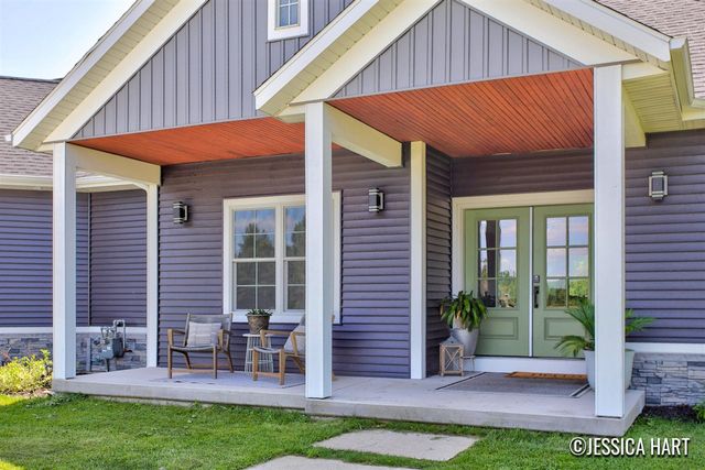 9120 Whittall Street, Rockford, MI 49341