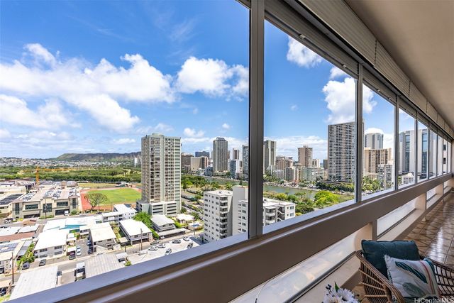 500 University Avenue PH6, Honolulu, HI 96826