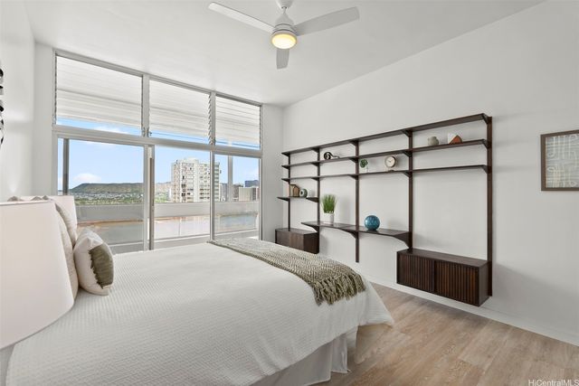 500 University Avenue PH6, Honolulu, HI 96826