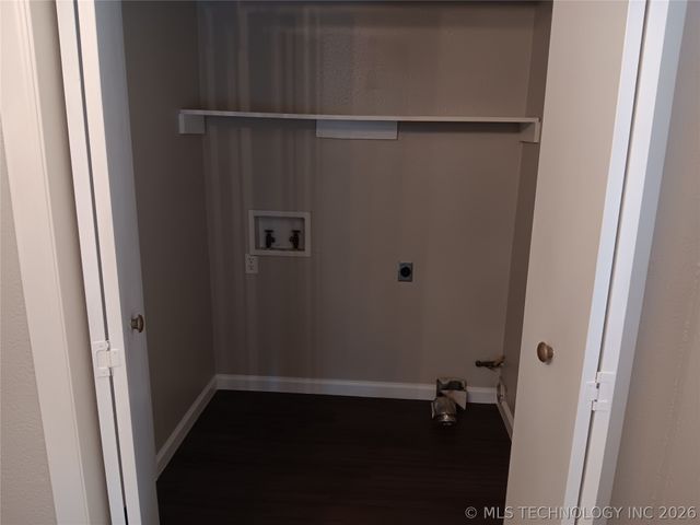 13804 S Glen Place, Glenpool, OK 74033