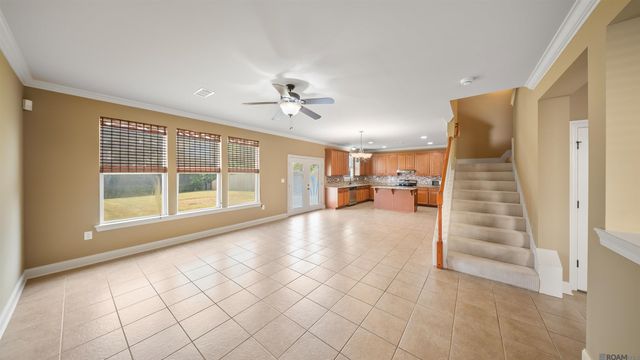 13819 Stone Gate Dr, Baton Rouge, LA 70816