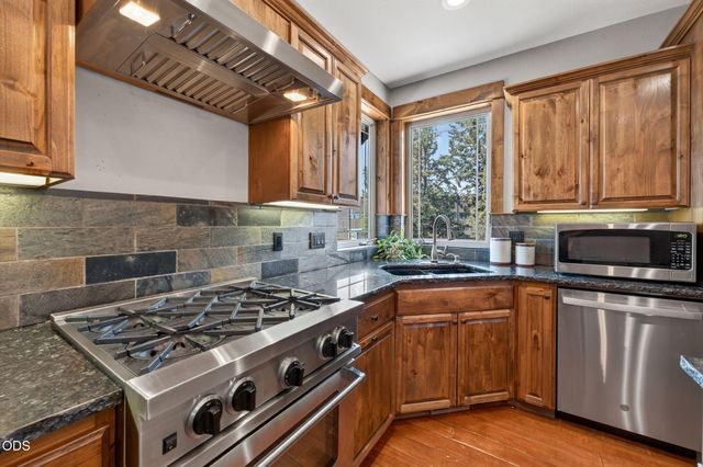 63109 Turret Court, Bend, OR 97701