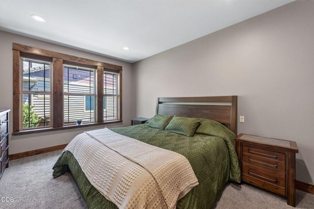 63109 Turret Court, Bend, OR 97701