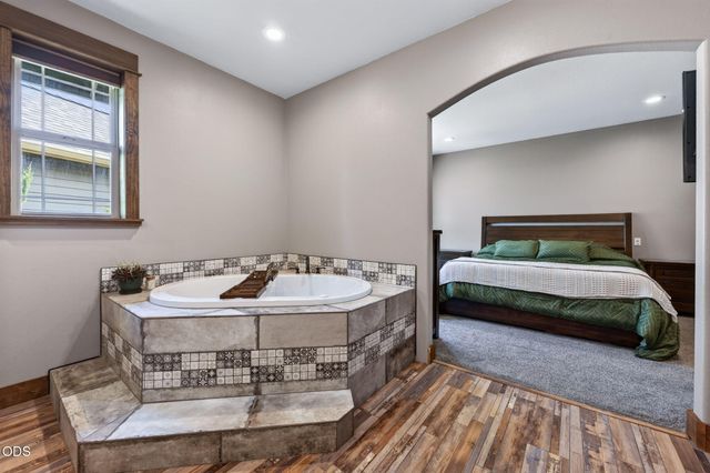 63109 Turret Court, Bend, OR 97701
