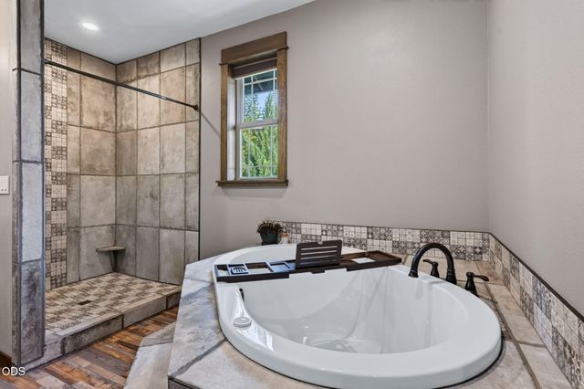 63109 Turret Court, Bend, OR 97701
