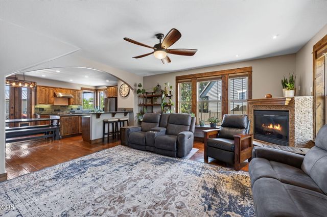 63109 Turret Court, Bend, OR 97701