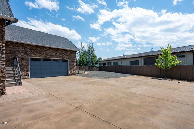 63109 Turret Court, Bend, OR 97701