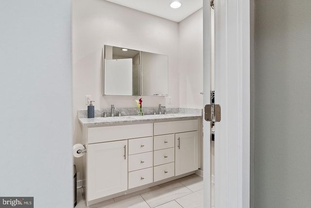 1743 E MOYAMENSING AVE, Philadelphia, PA 19148