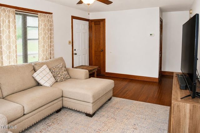 1112 Nelms Lane, Kingsport, TN 37665