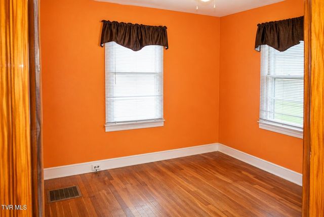 1112 Nelms Lane, Kingsport, TN 37665