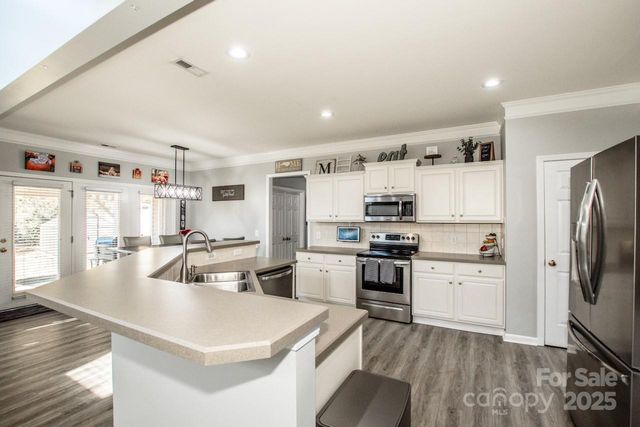 182 Harris Farm Road, Mooresville, NC 28115