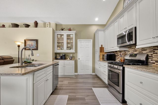 9617 GREENBANK DRIVE, Riverview, FL 33569