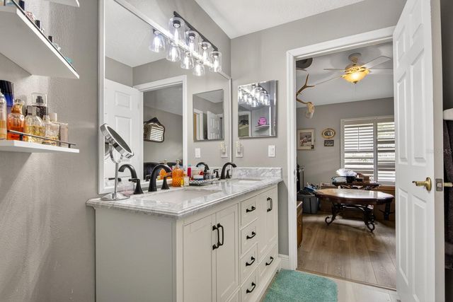 9617 GREENBANK DRIVE, Riverview, FL 33569