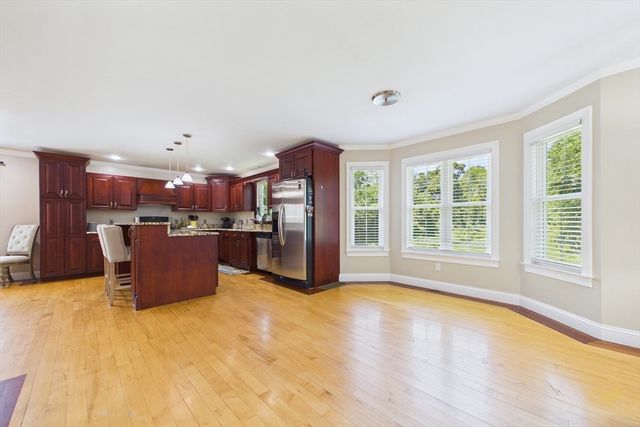106 David St, Fall River, MA 02720