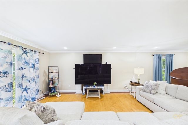 106 David St, Fall River, MA 02720