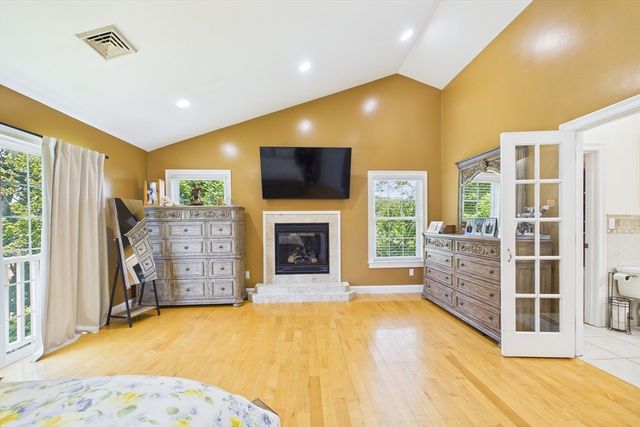 106 David St, Fall River, MA 02720