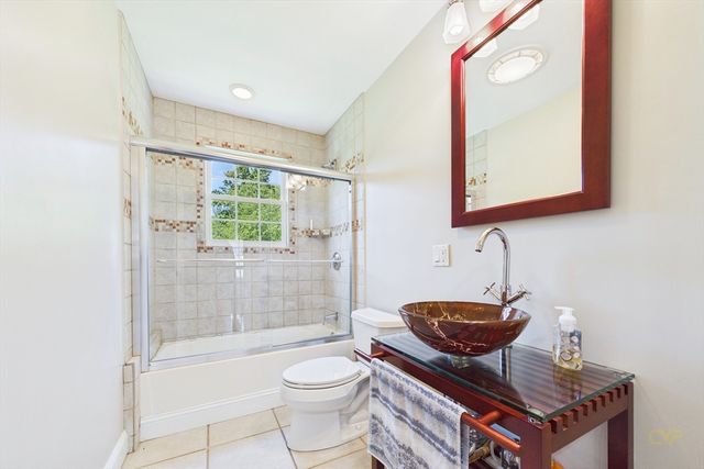106 David St, Fall River, MA 02720