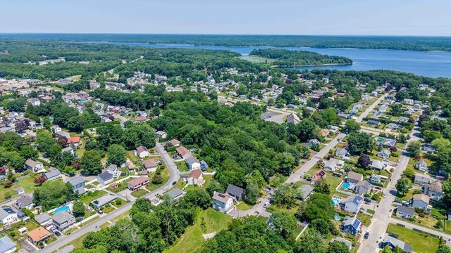 106 David St, Fall River, MA 02720