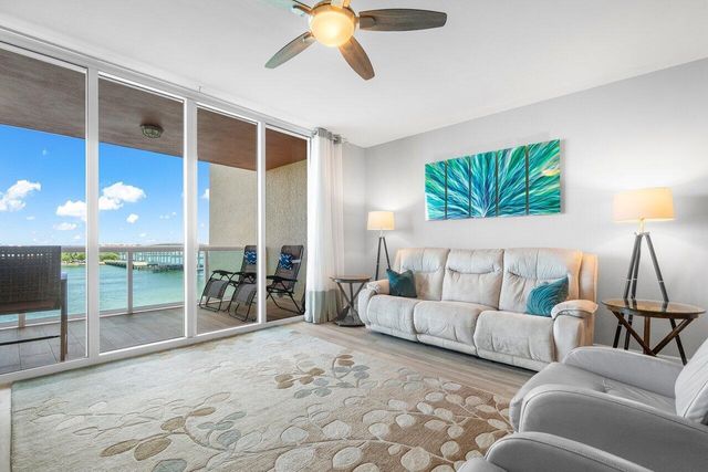 2640 Lake Shore Drive 711, Riviera Beach, FL 33404