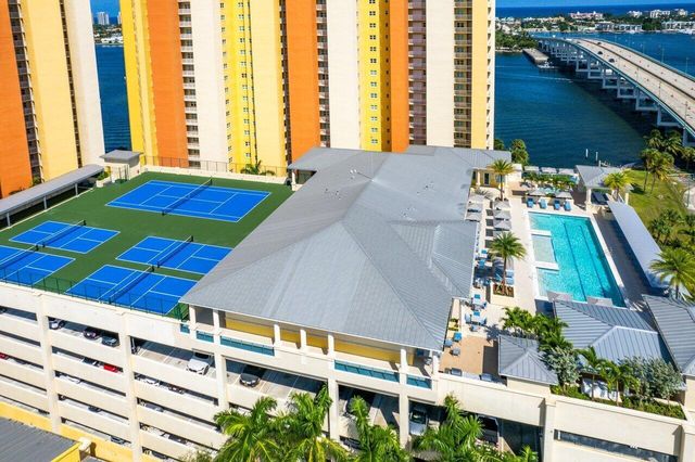 2640 Lake Shore Drive 711, Riviera Beach, FL 33404