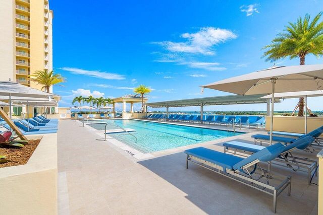 2640 Lake Shore Drive 711, Riviera Beach, FL 33404