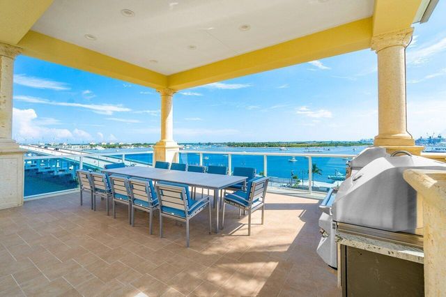 2640 Lake Shore Drive 711, Riviera Beach, FL 33404