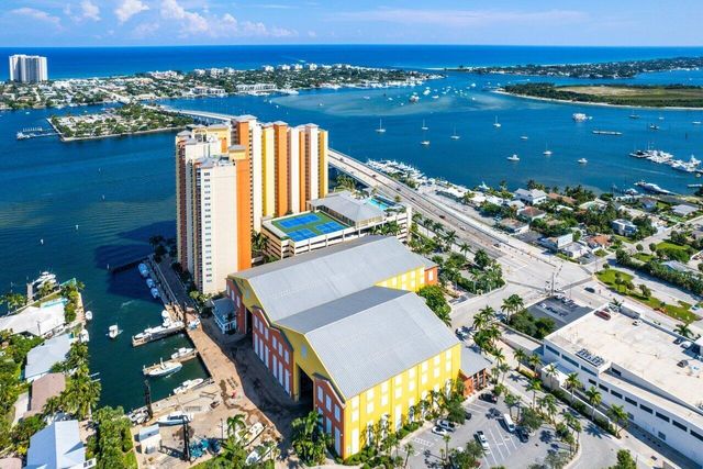 2640 Lake Shore Drive 711, Riviera Beach, FL 33404