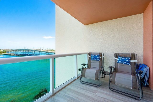 2640 Lake Shore Drive 711, Riviera Beach, FL 33404