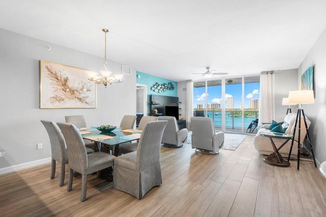 2640 Lake Shore Drive 711, Riviera Beach, FL 33404