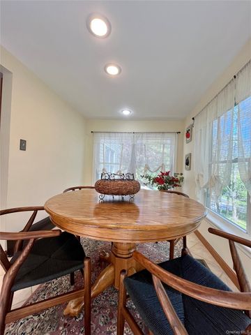 23 Edgewood Drive, Harriman, NY 10926