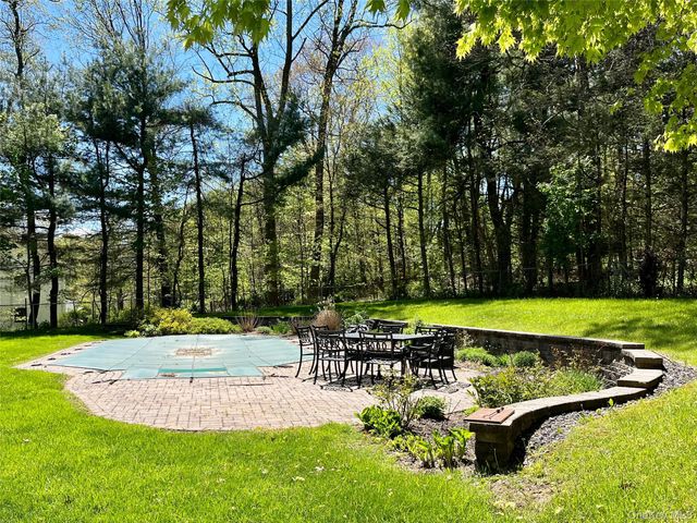 23 Edgewood Drive, Harriman, NY 10926