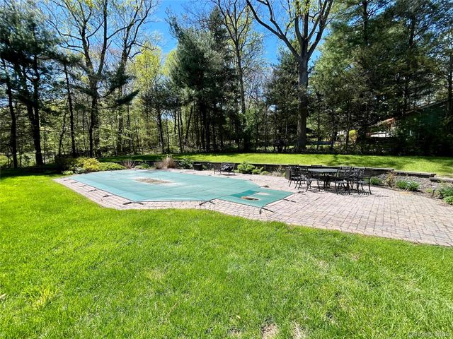 23 Edgewood Drive, Harriman, NY 10926