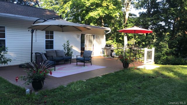 23 Edgewood Drive, Harriman, NY 10926