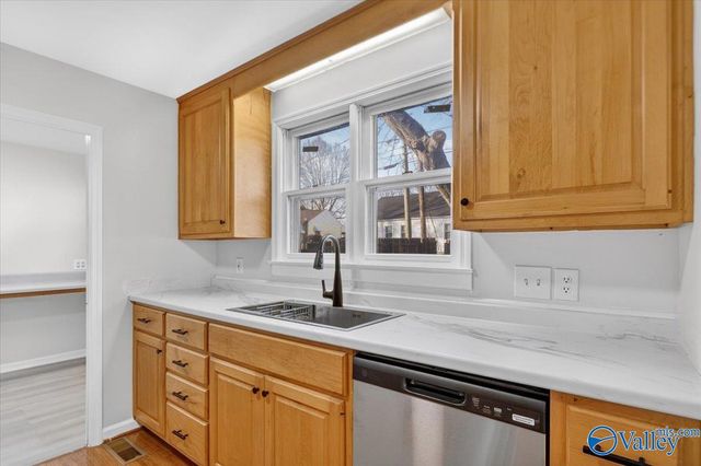 3900 Birch Avenue SW, Huntsville, AL 35805