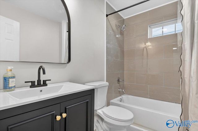 3900 Birch Avenue SW, Huntsville, AL 35805