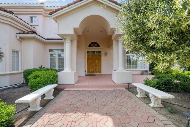 1190 Llagas Road, Morgan Hill, CA 95037