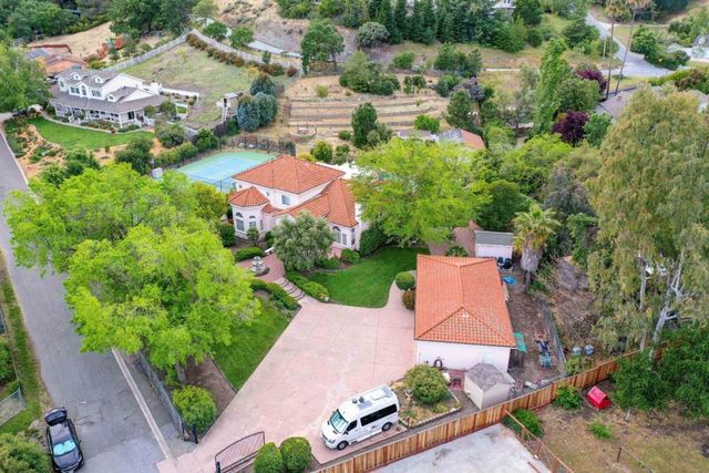 1190 Llagas Road, Morgan Hill, CA 95037