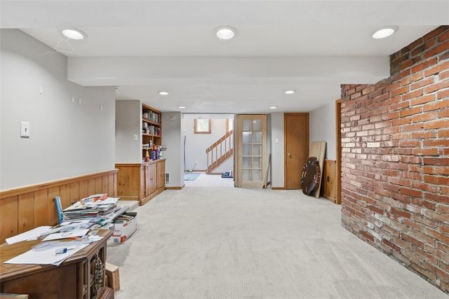 700 Woodland Road, Bradford Woods, PA 15015