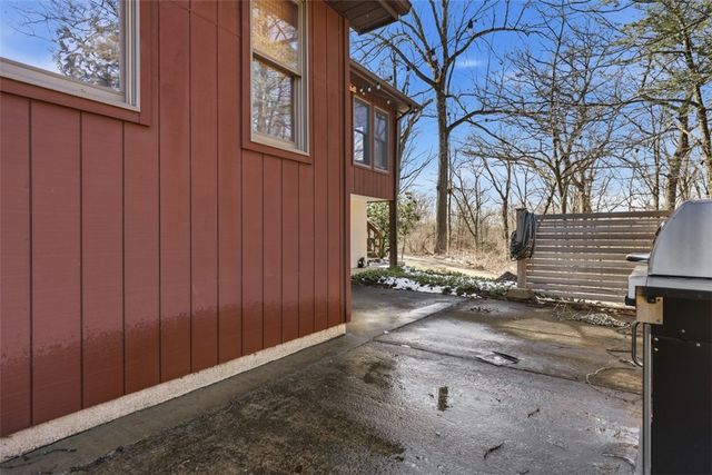 700 Woodland Road, Bradford Woods, PA 15015