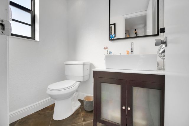 3450 Blue Lake Drive 305, Pompano Beach, FL 33064