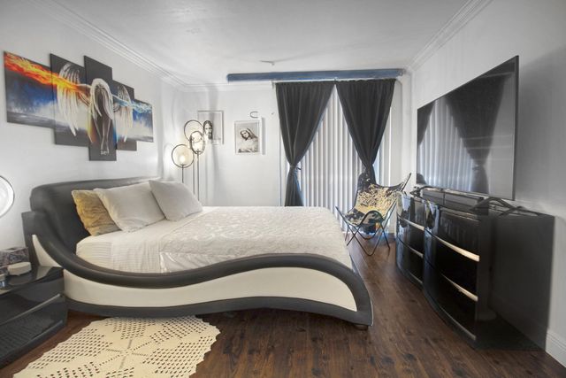 3450 Blue Lake Drive 305, Pompano Beach, FL 33064