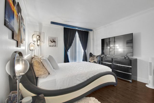 3450 Blue Lake Drive 305, Pompano Beach, FL 33064