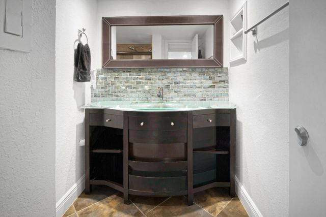 3450 Blue Lake Drive 305, Pompano Beach, FL 33064