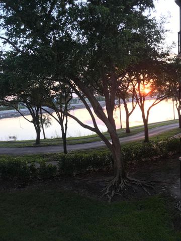 3450 Blue Lake Drive 305, Pompano Beach, FL 33064