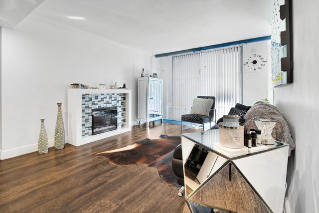 3450 Blue Lake Drive 305, Pompano Beach, FL 33064