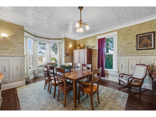 265 S EMPIRE Blvd, Coos Bay, OR 97420