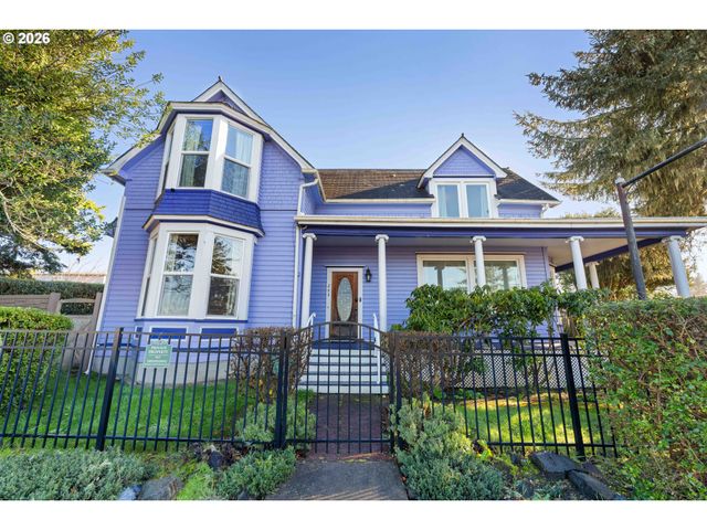 265 S EMPIRE Blvd, Coos Bay, OR 97420